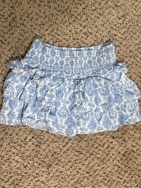 Divided H&M Blue and White Floral Layered Ruffle Skort